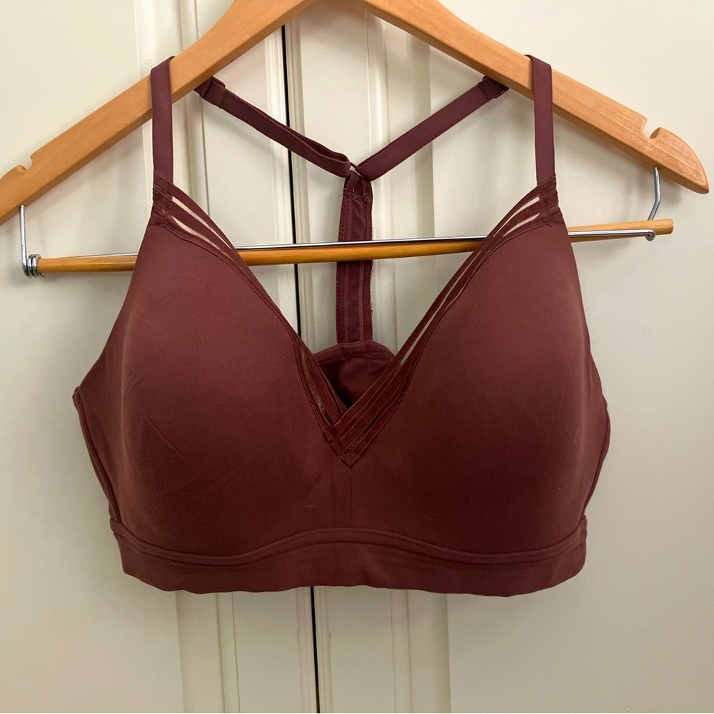 Women’s Wireless V-Neck Bralette in Deep Burgundy